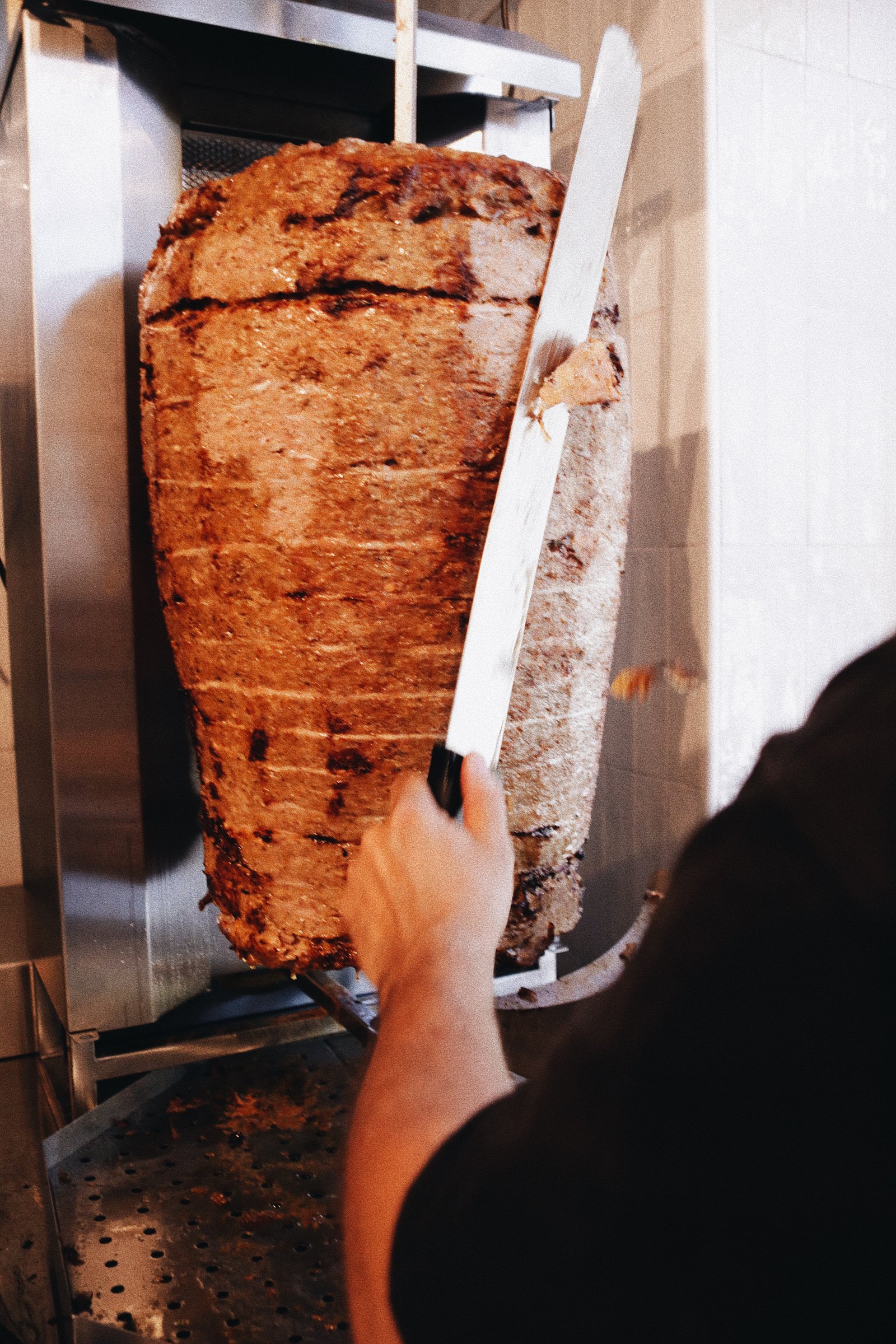 Am Spieß grillen und handgemacht servieren
